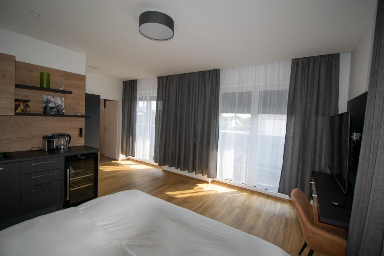 Smart Rooms וולס מראה חיצוני תמונה