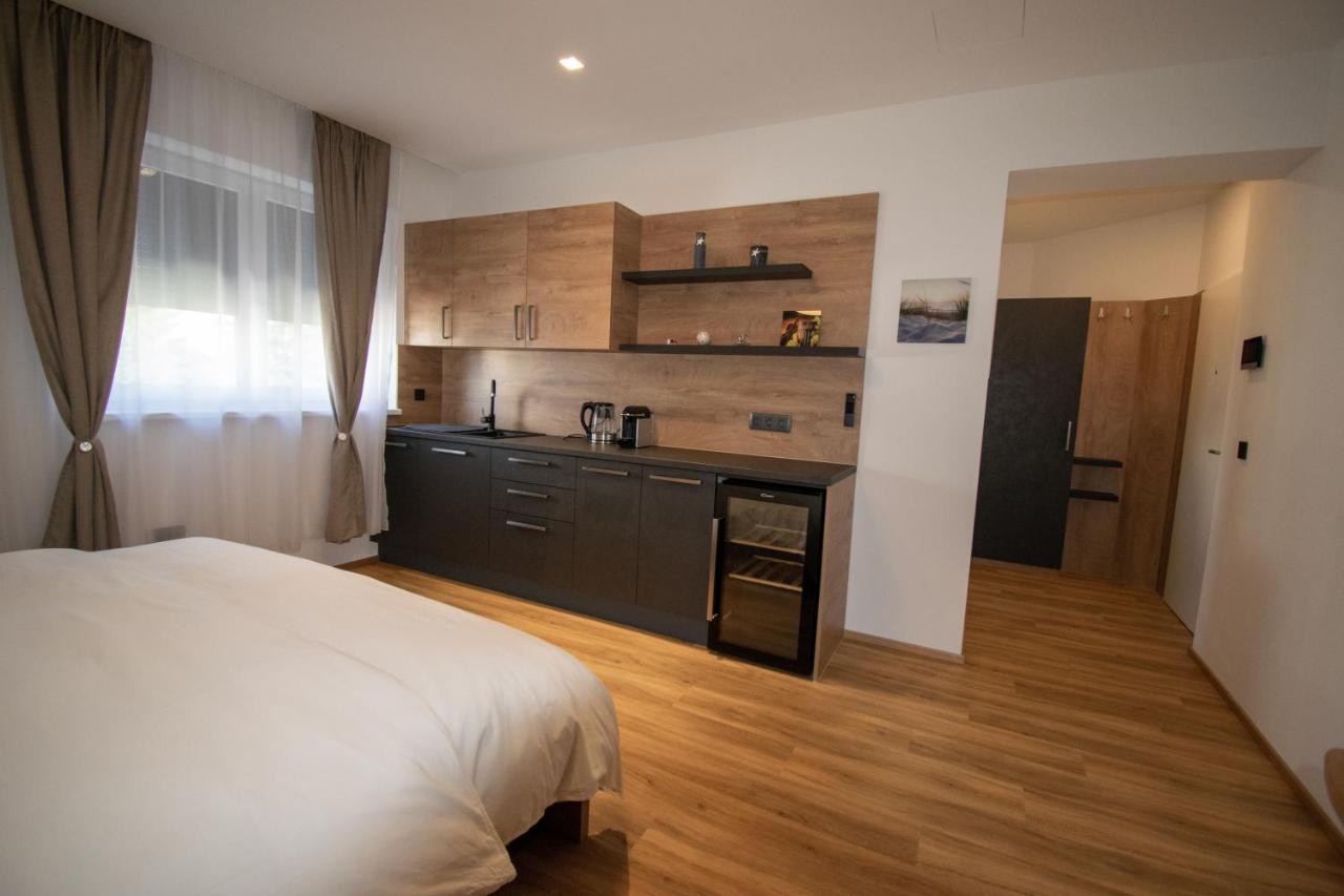 Smart Rooms וולס מראה חיצוני תמונה