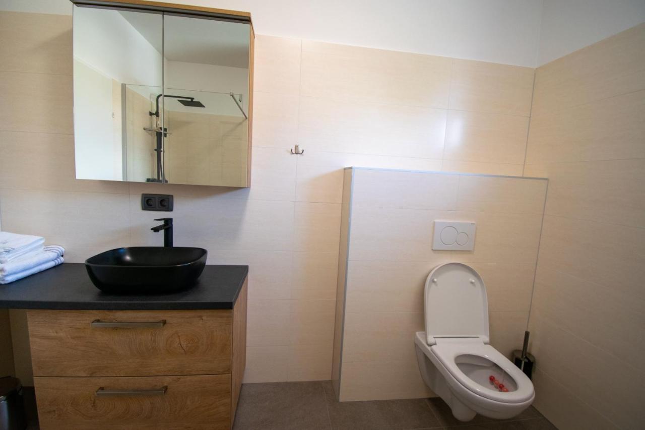 Smart Rooms וולס מראה חיצוני תמונה