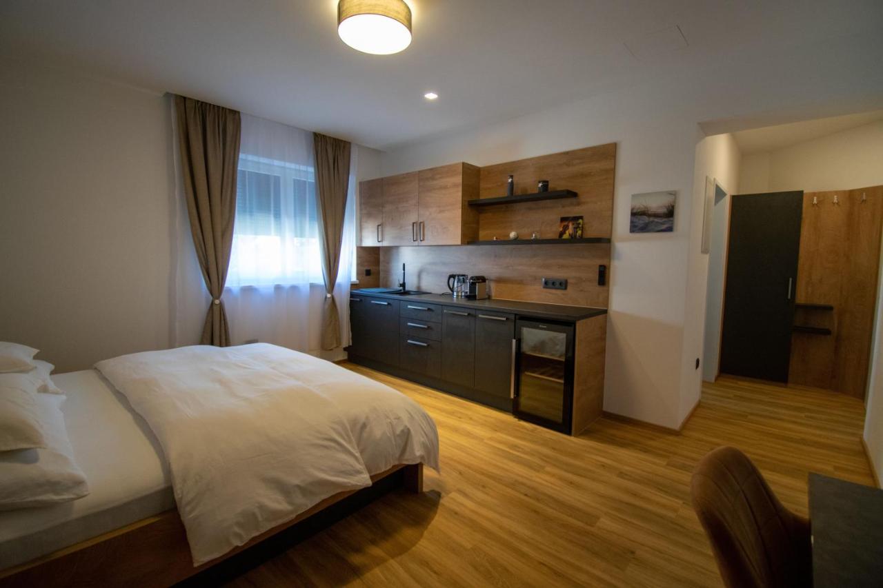 Smart Rooms וולס מראה חיצוני תמונה